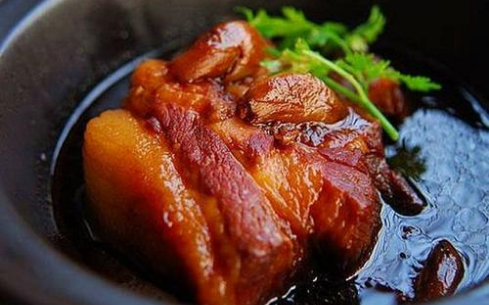 濟(jì)南學(xué)習(xí)正宗鹵肉熟食技術(shù)到食尚香小吃