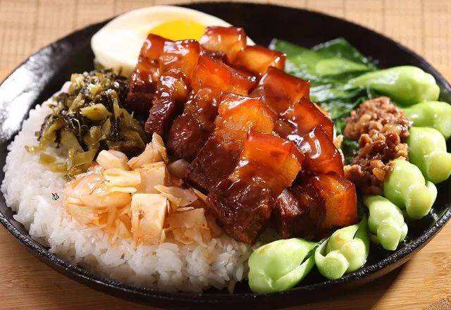 外婆鹵肉飯，讓消費者著迷的美食