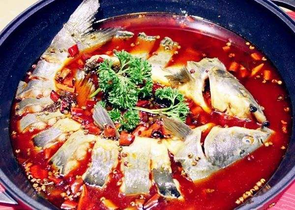 成都梭邊魚(yú)火鍋培訓(xùn)，皮滑肉嫩肥美味濃