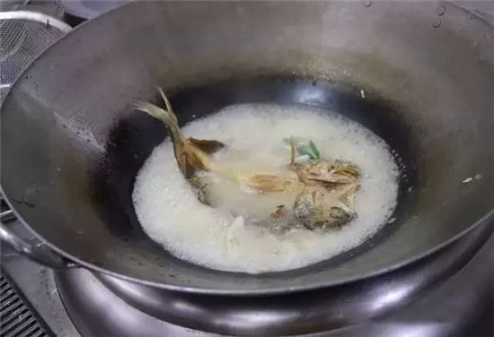 普寧豆醬煮黃魚(yú)