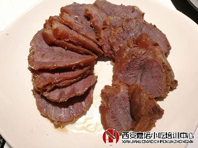 鹵肉技術(shù)培訓(xùn)鹵牛腱的詳細做法