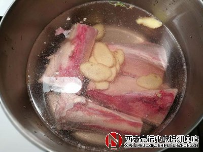 鹵肉技術(shù)培訓(xùn)鹵牛腱的詳細做法